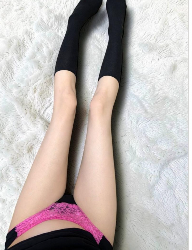 パチ屋店員♡2日履きハイソ＆パンツセット