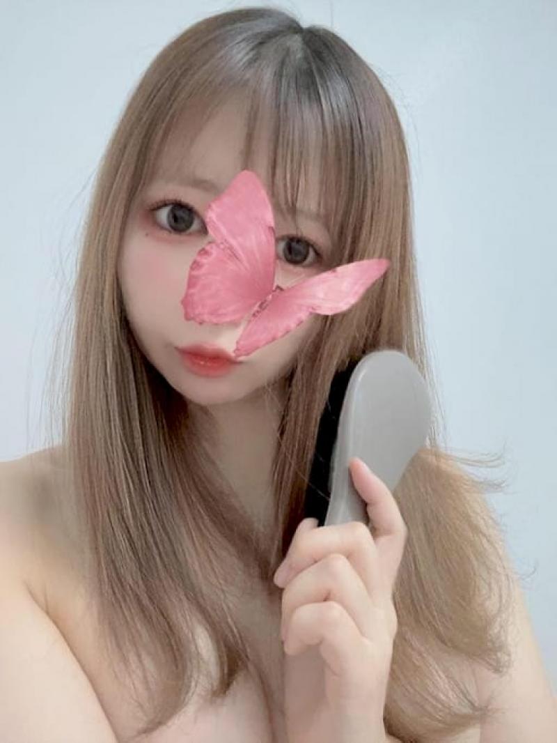 髪の毛1ヶ月分と愛用ヘアブラシ♡