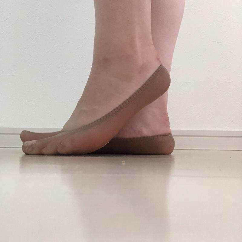 汗しみしみすっぱいスケスケ靴下