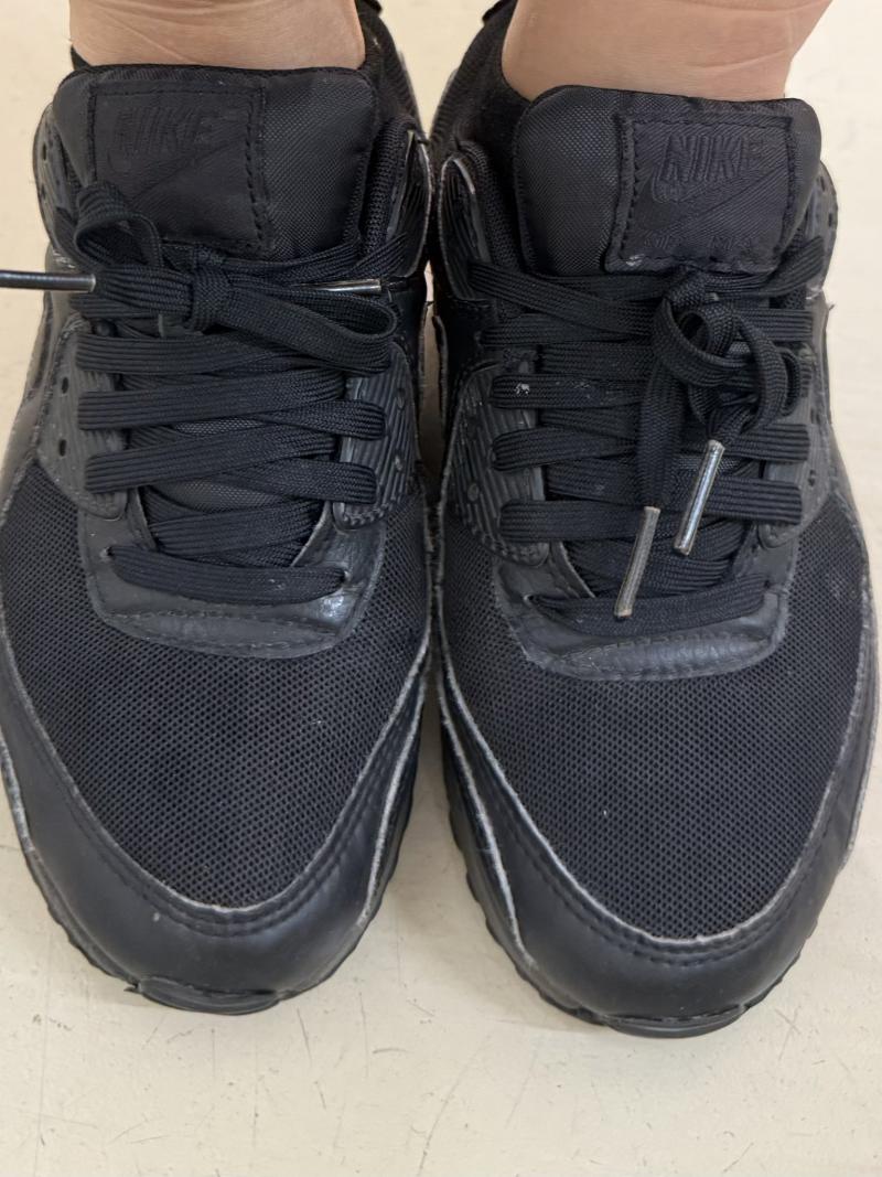 仕事でムレムレ♡NIKE ナイキ エアマックス