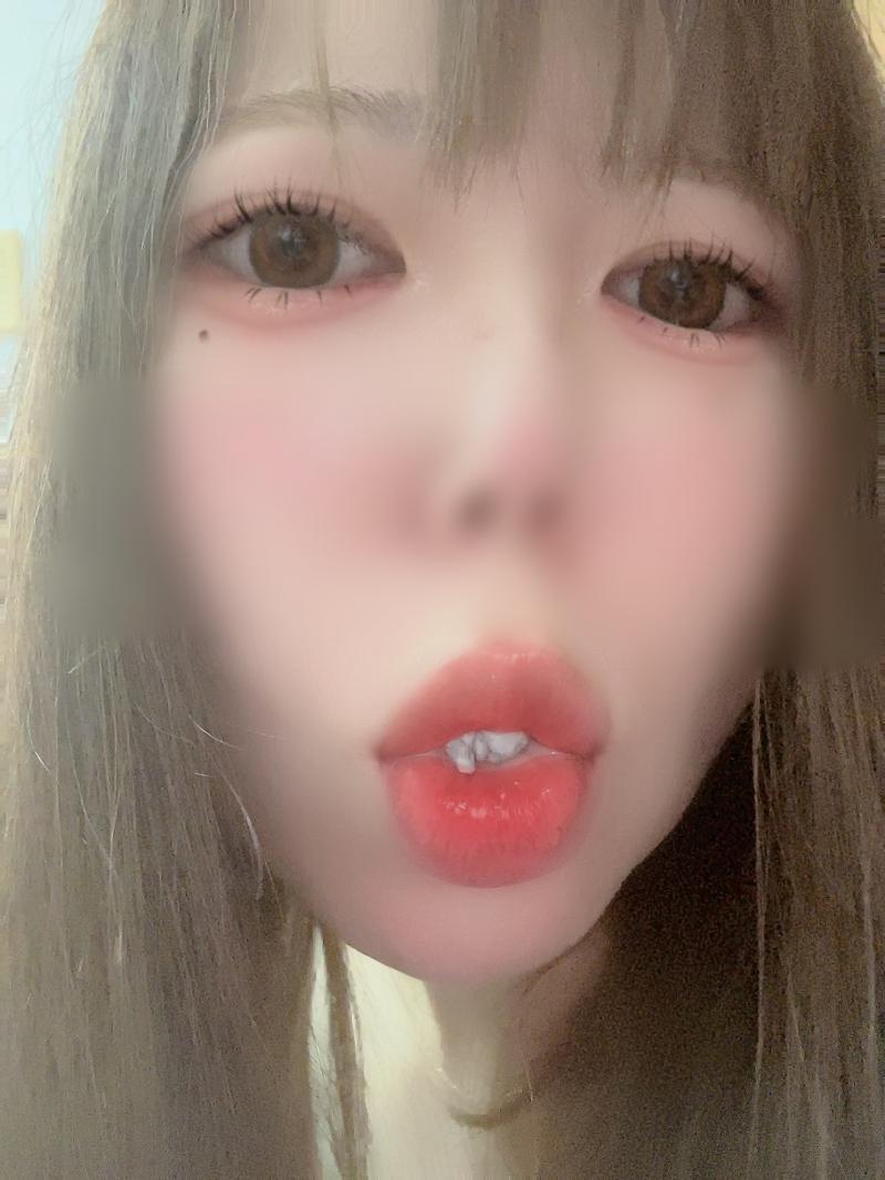 噛んだガムいる？？