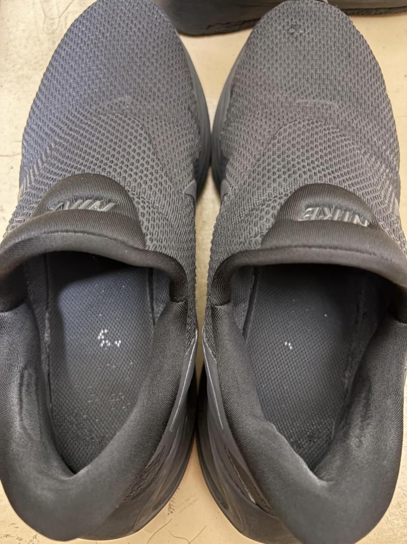 半年以上仕事で履いたNIKEのスニーカー