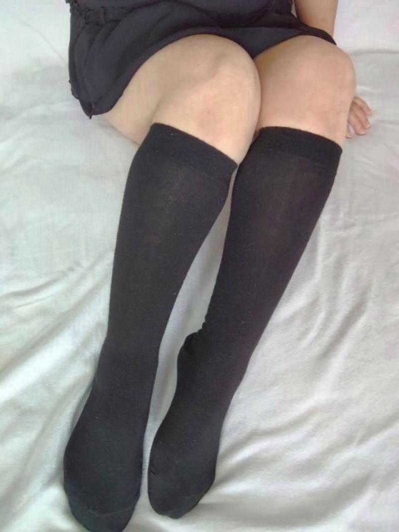 ３日着用黒のスクールハイソックス
