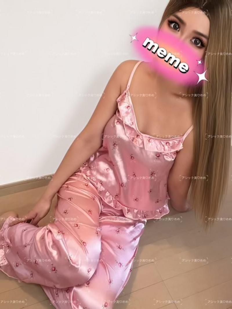 7日着用済♡おまたがモワっと( •́ฅ•̀ )サテンキャミパジャマ♡