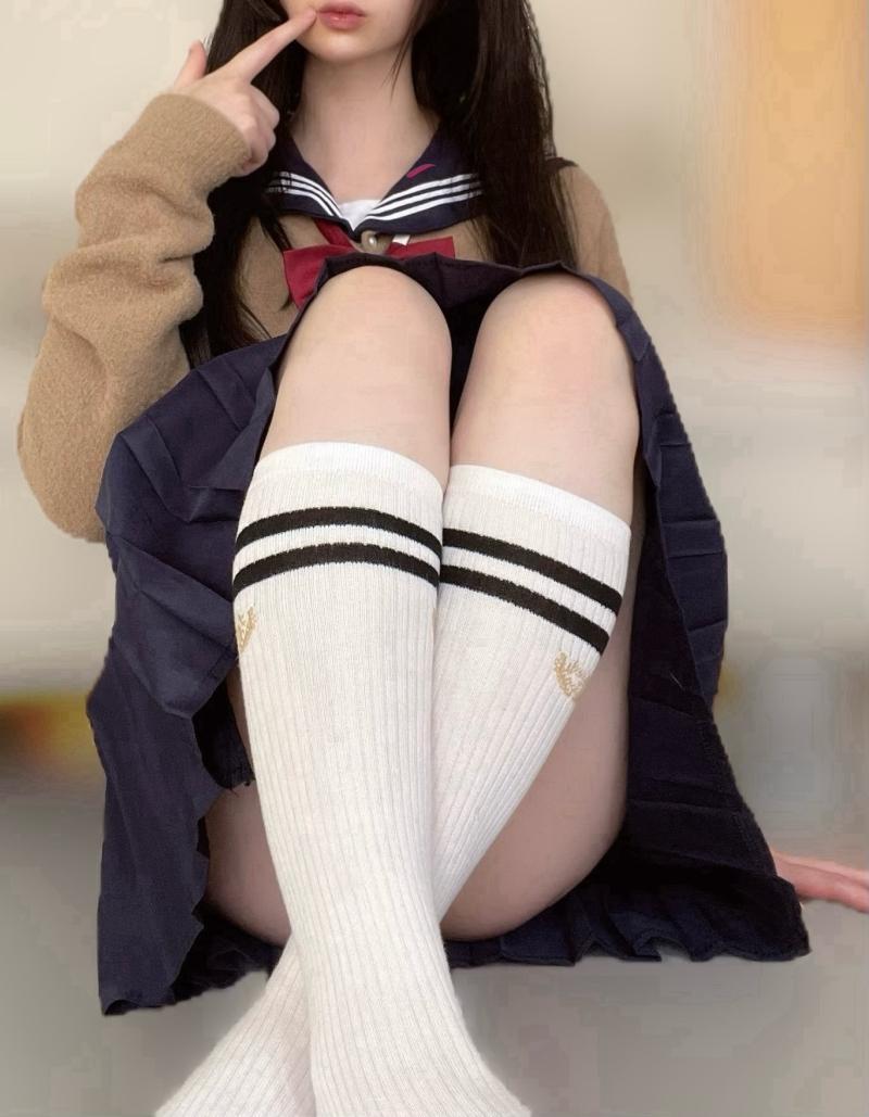 黒のライン入りハイソックス♡こはくの思い出の一足