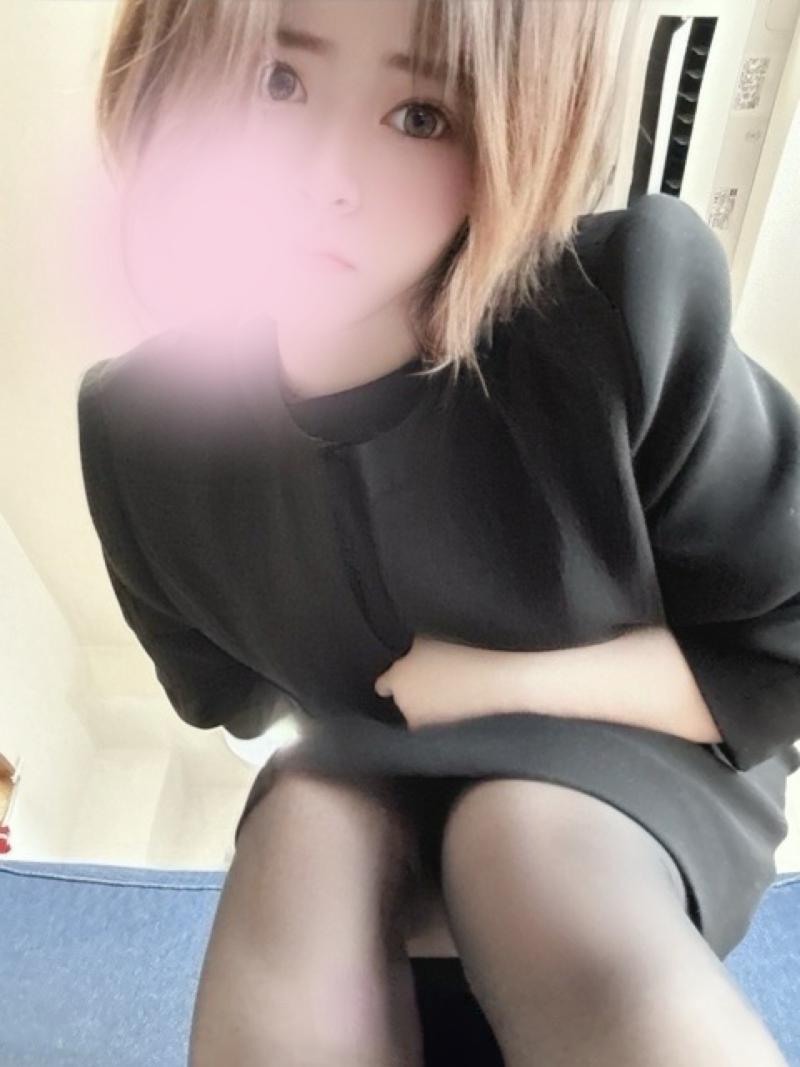 若奥様の喪服用ストッキング黒…悲しみをこえて