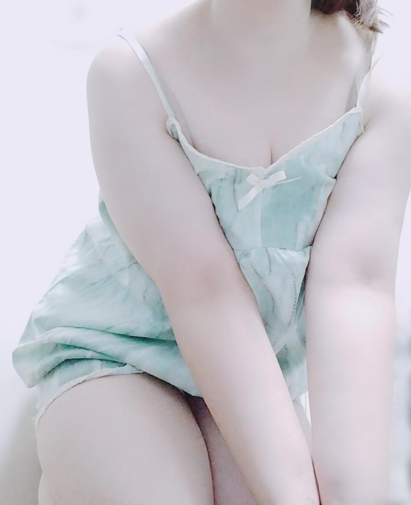 パンツは直穿き✦︎キャミソール＆ショートパンツのルームウェア
