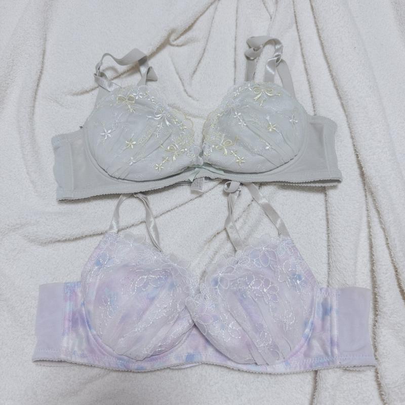 ●専用●緊急！！●破格！！●各1日着用！かなりクタクタな使用感あるブラ2枚セット●