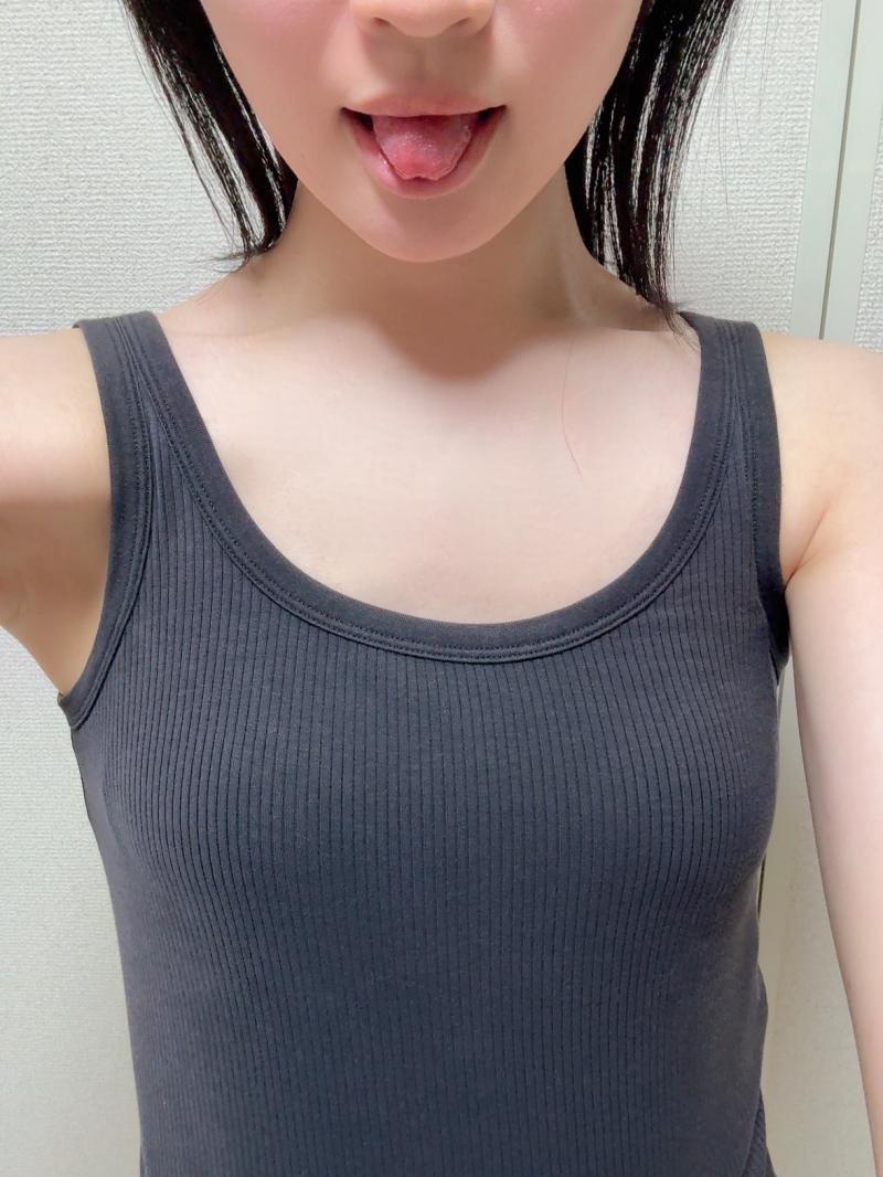 【10/16発送可】本日着用 優しい香りがする カップ付きタンクトップ