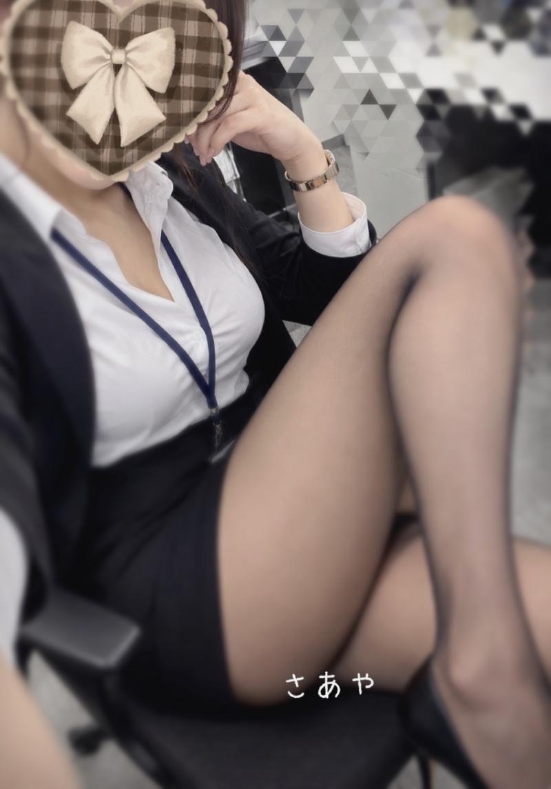 💄リアルOLのオフィスで残業ムレムレストッキング💄