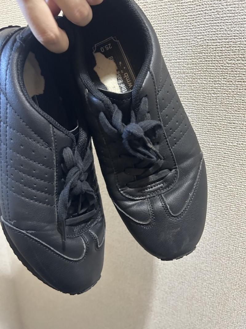 1ヶ月連続着用靴下に負けたスニーカー