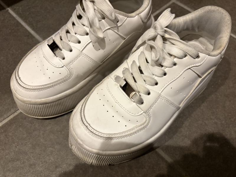 厚底白スニーカー👟