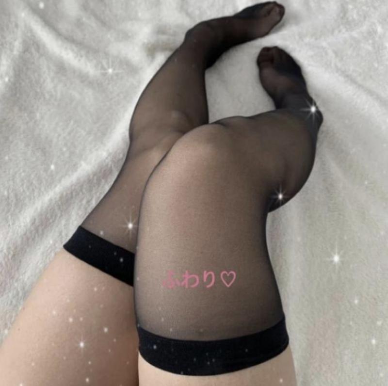 ●即日発送●たっぷり2日間着用●薄々セクシーでくっさい黒ニーハイソックス●