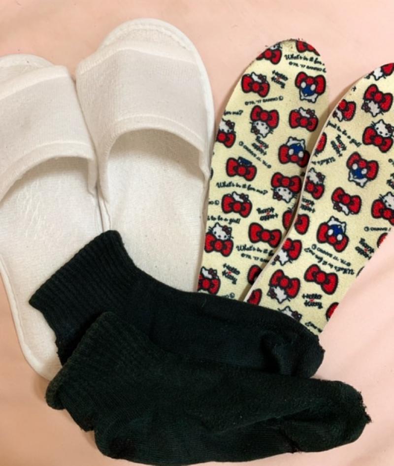 ♡穴があくまで履いたのに1度も洗濯した事ないソックス♡＆プレゼント