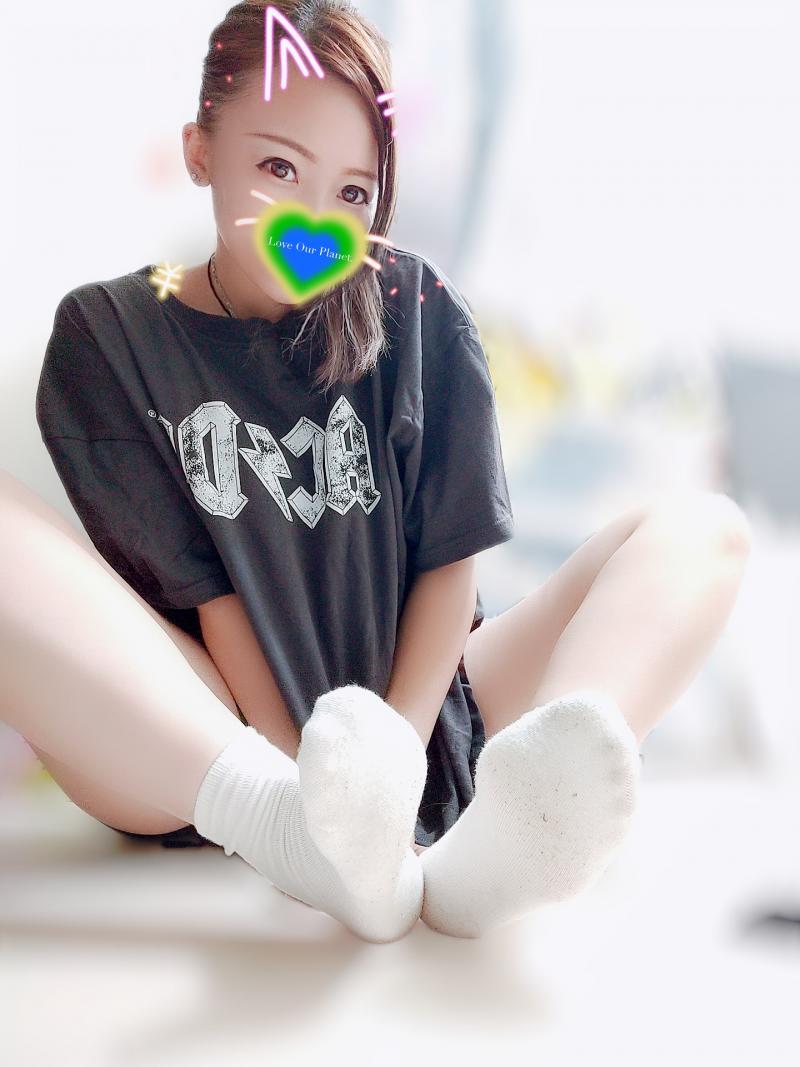 4日連続着用スニーカーソックス&Tシャツセットです♡