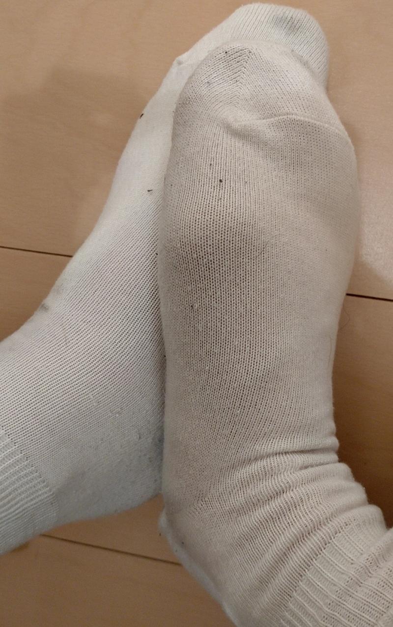 雨で濡れた靴下と一日蒸れた靴下セット(๑♡⌓♡๑)