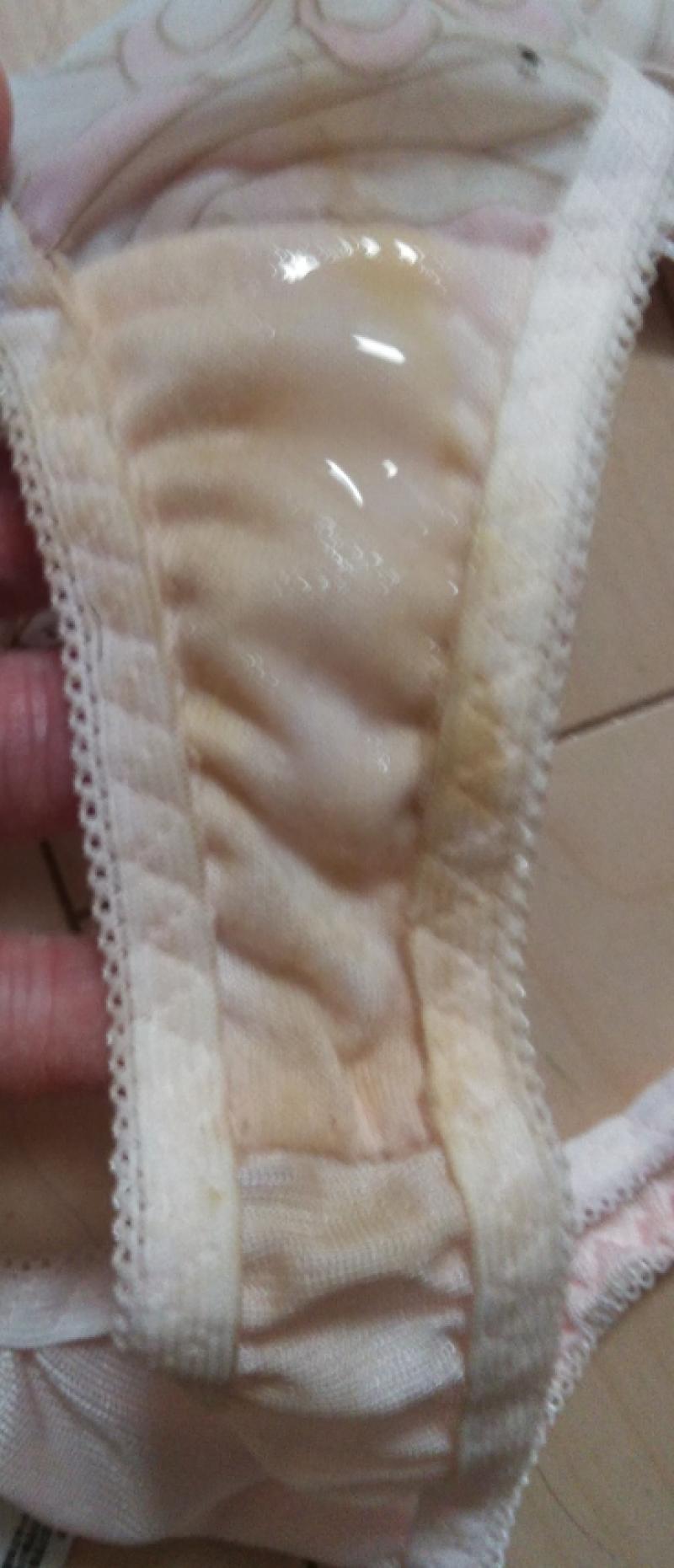 スソガ臭＆オリモノ臭で激臭パンティ♥ご希望でしたらオナも♥
