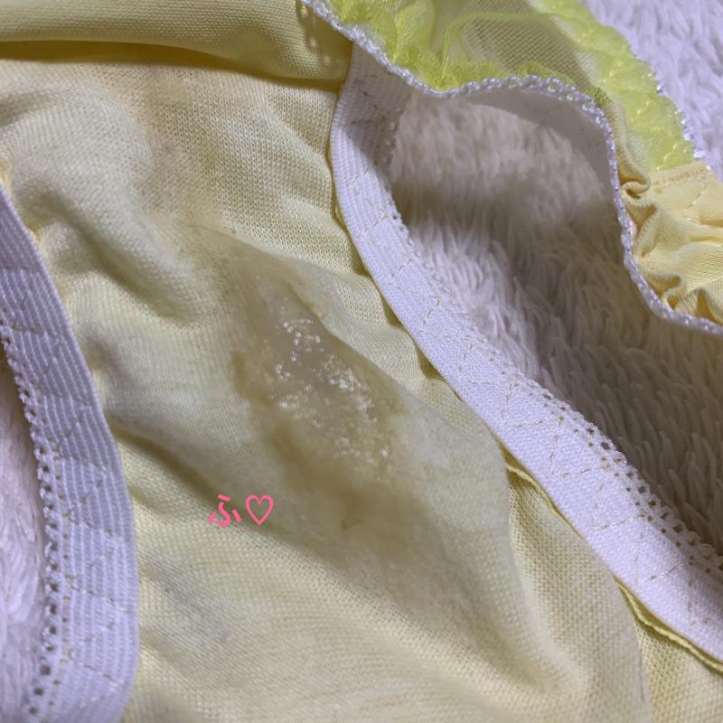●即日発送●ぐっちょりおりものが付いちゃった臭いパンティ●