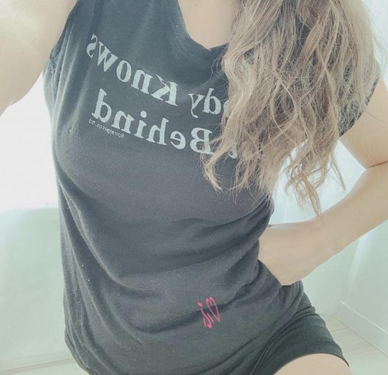 ●即日発送までたっぷり20日着用●脂っこい匂いするTシャツ●