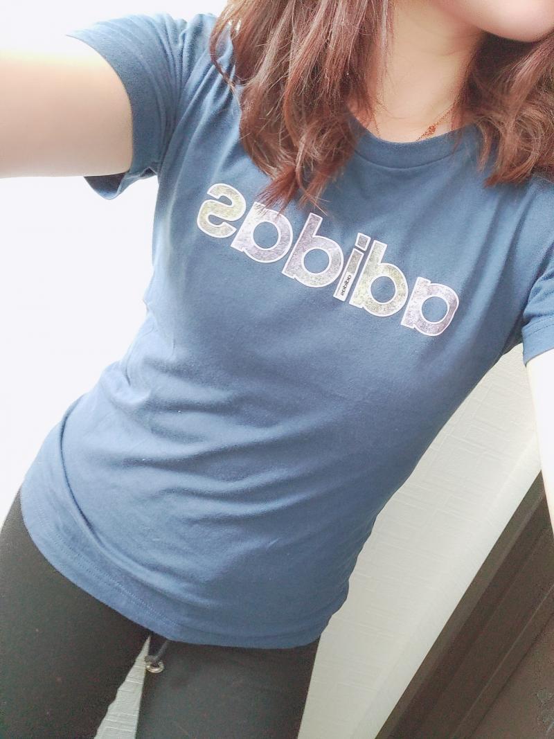 1週間連続着用adidasTシャツ♡