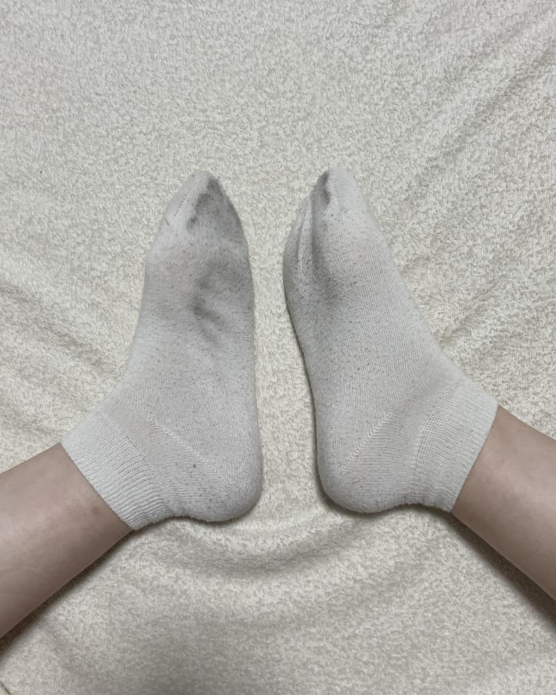 くっさい白靴下