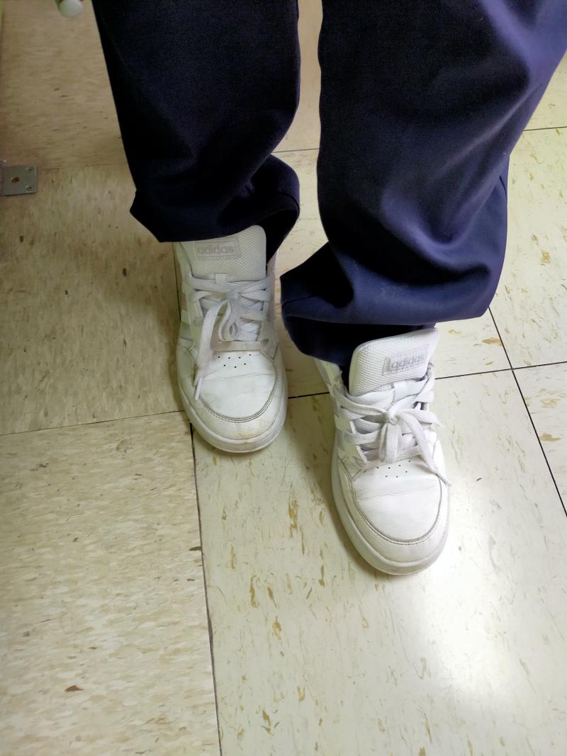 職場で丸一日はいた激臭靴下