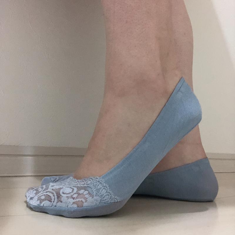 水色でレース仕様パンプス用靴下