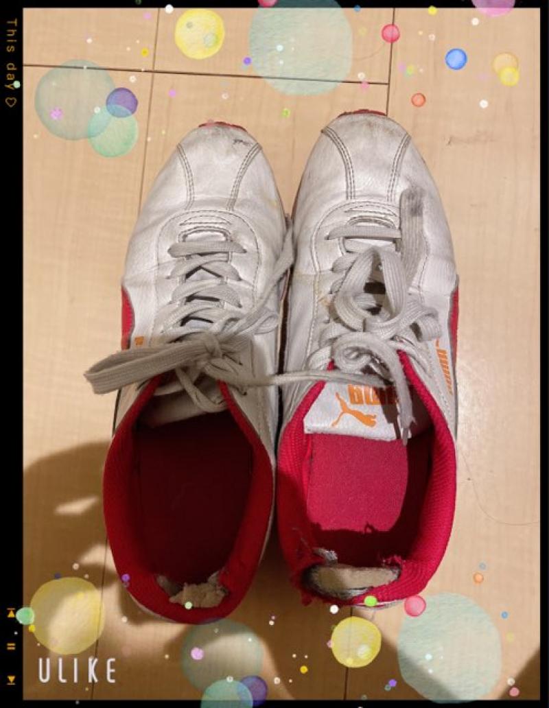使いまくりのくさくさスニーカー