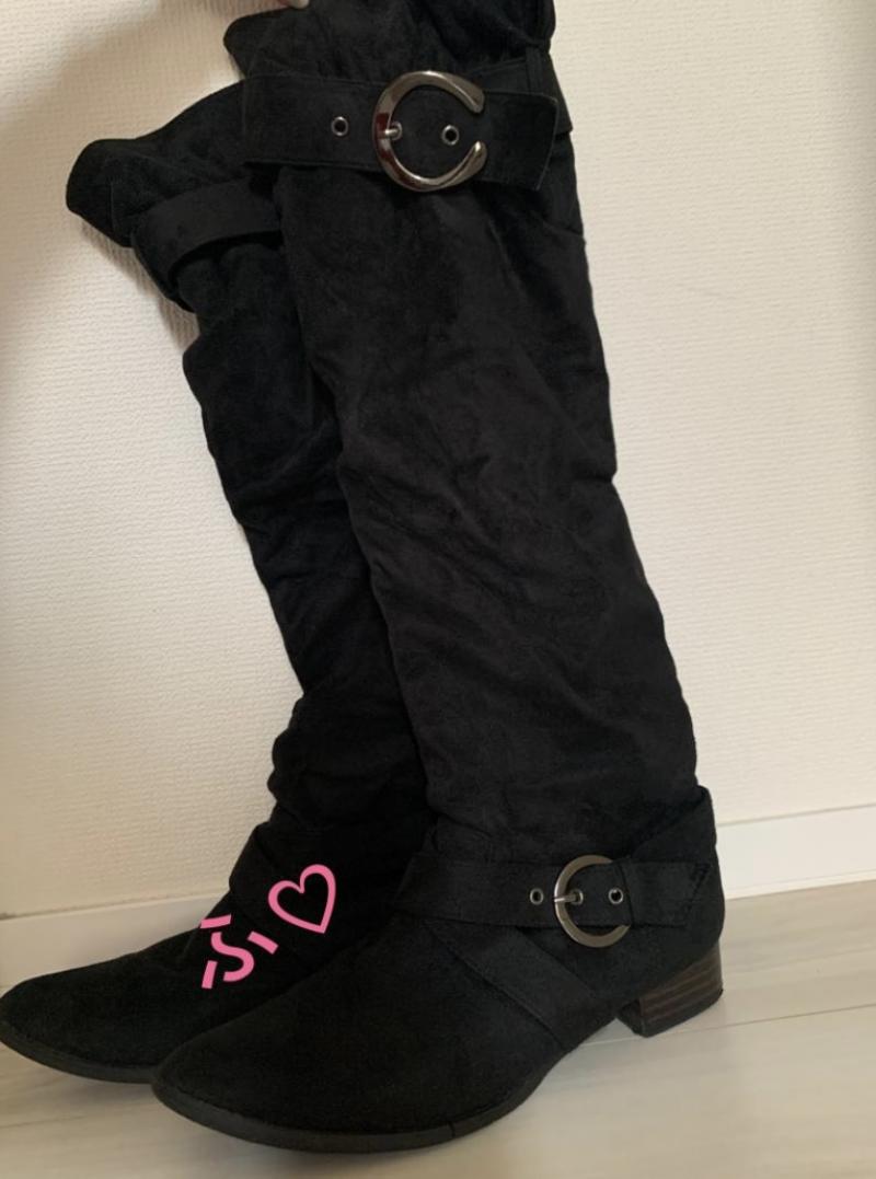 ●おまけ付●愛用しすぎてニオイ漂うくさくさニーハイソックス●