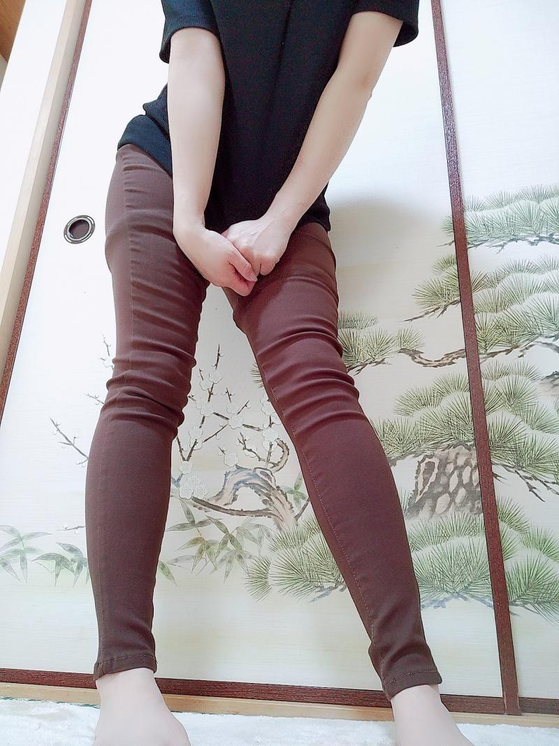 一度も洗ってない3週間連続着用スキニーパンツ♡